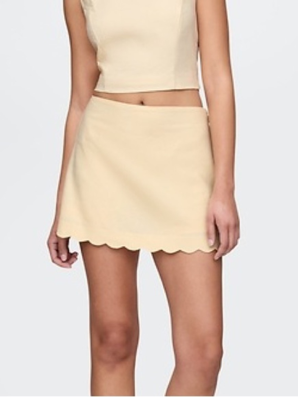 GAP Yellow Linen Scallop Hem Skort